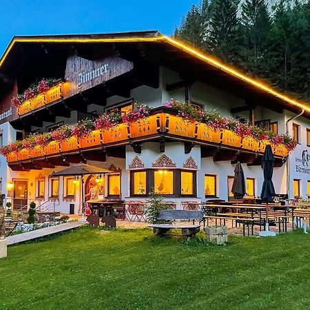 Garni Baerenwirt Bed & Breakfast Leutasch Bagian luar foto
