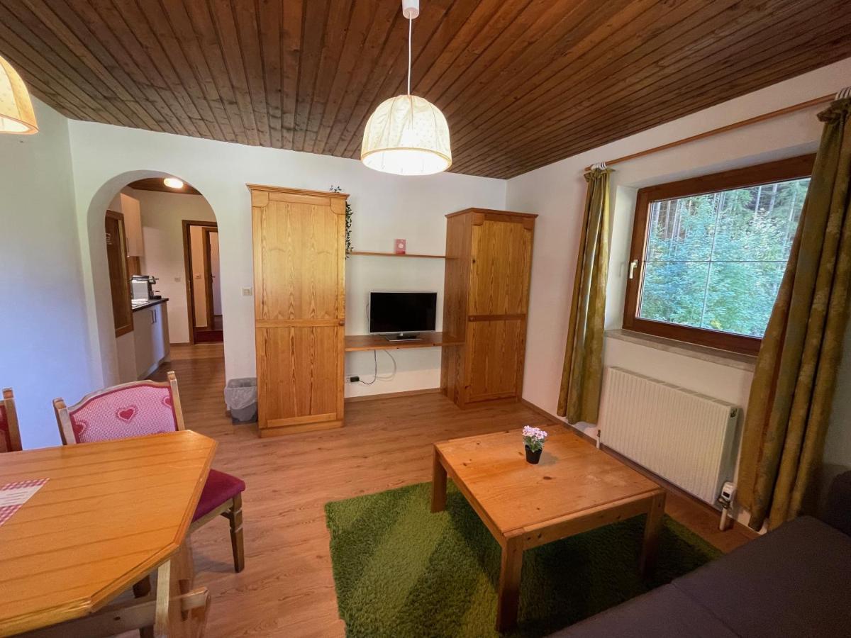 Garni Baerenwirt Bed & Breakfast Leutasch Bagian luar foto