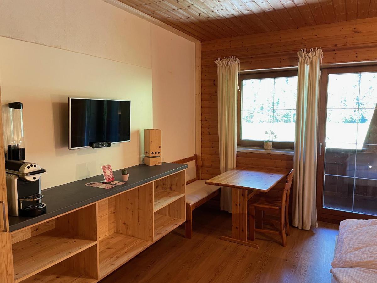 Garni Baerenwirt Bed & Breakfast Leutasch Bagian luar foto