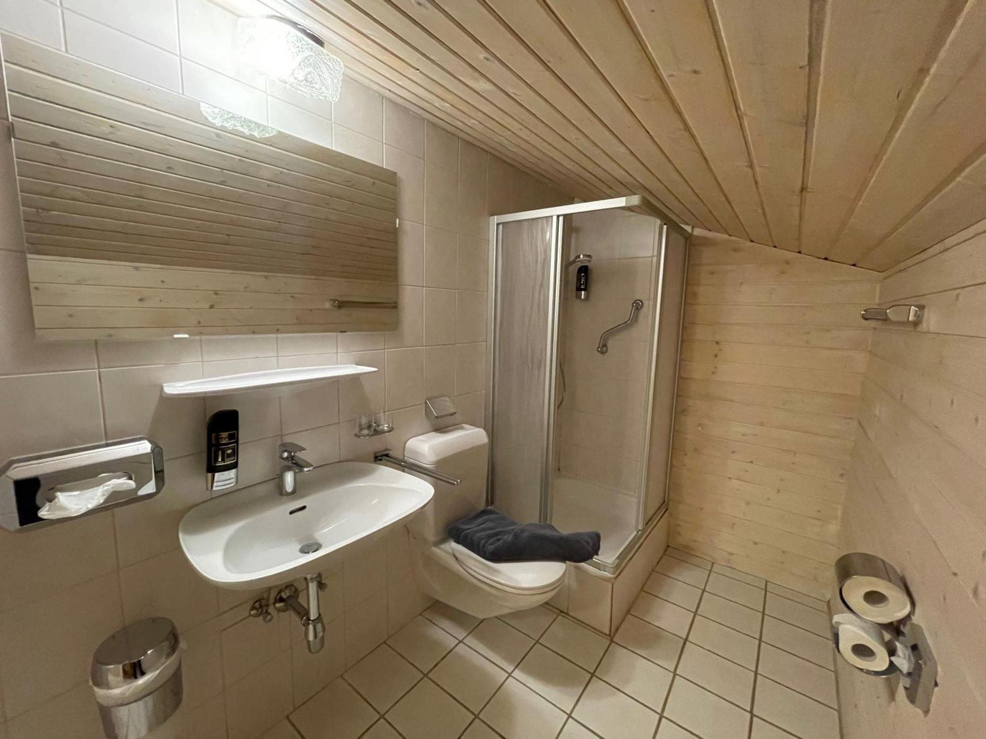 Garni Baerenwirt Bed & Breakfast Leutasch Bagian luar foto