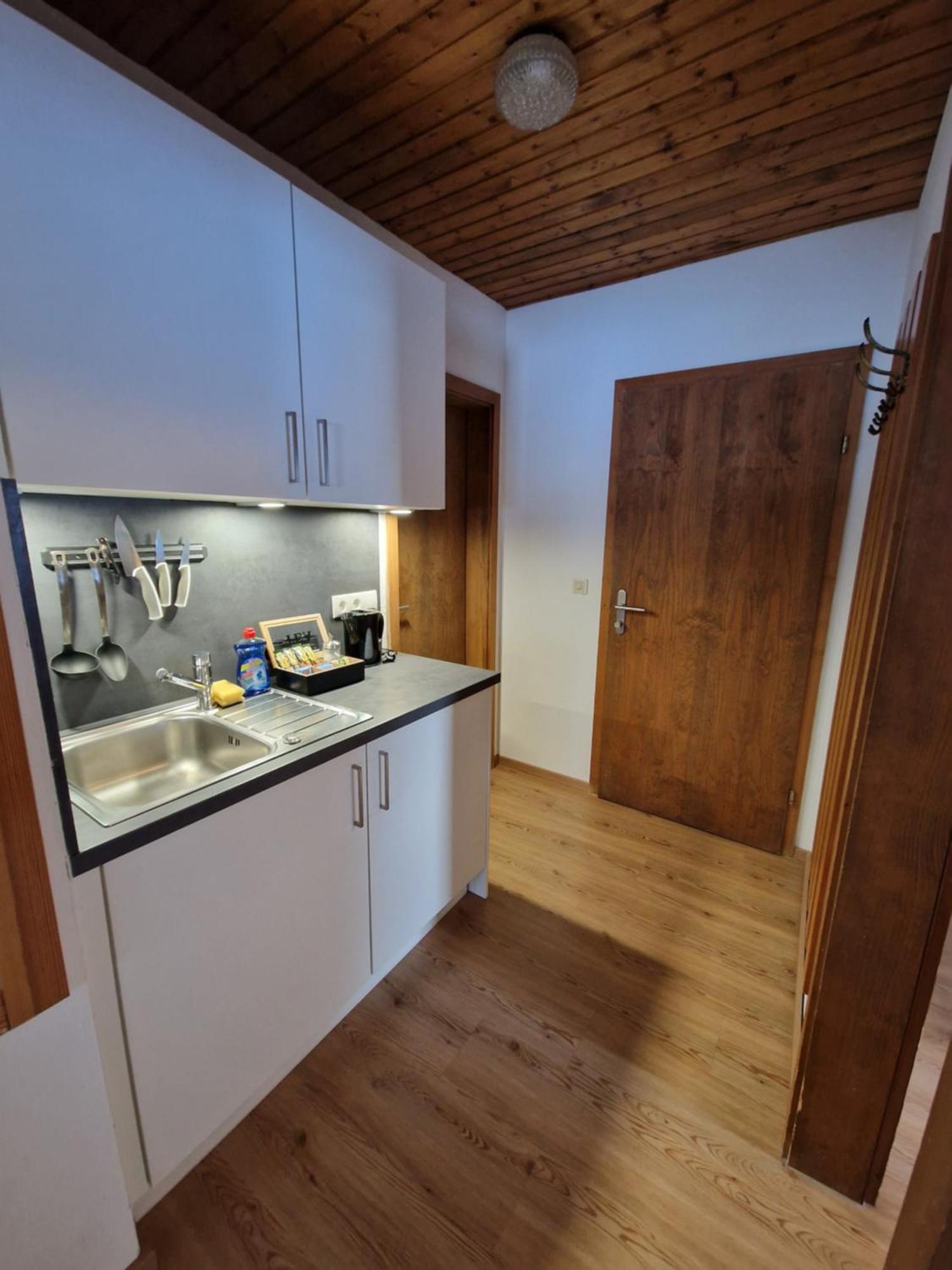 Garni Baerenwirt Bed & Breakfast Leutasch Bagian luar foto