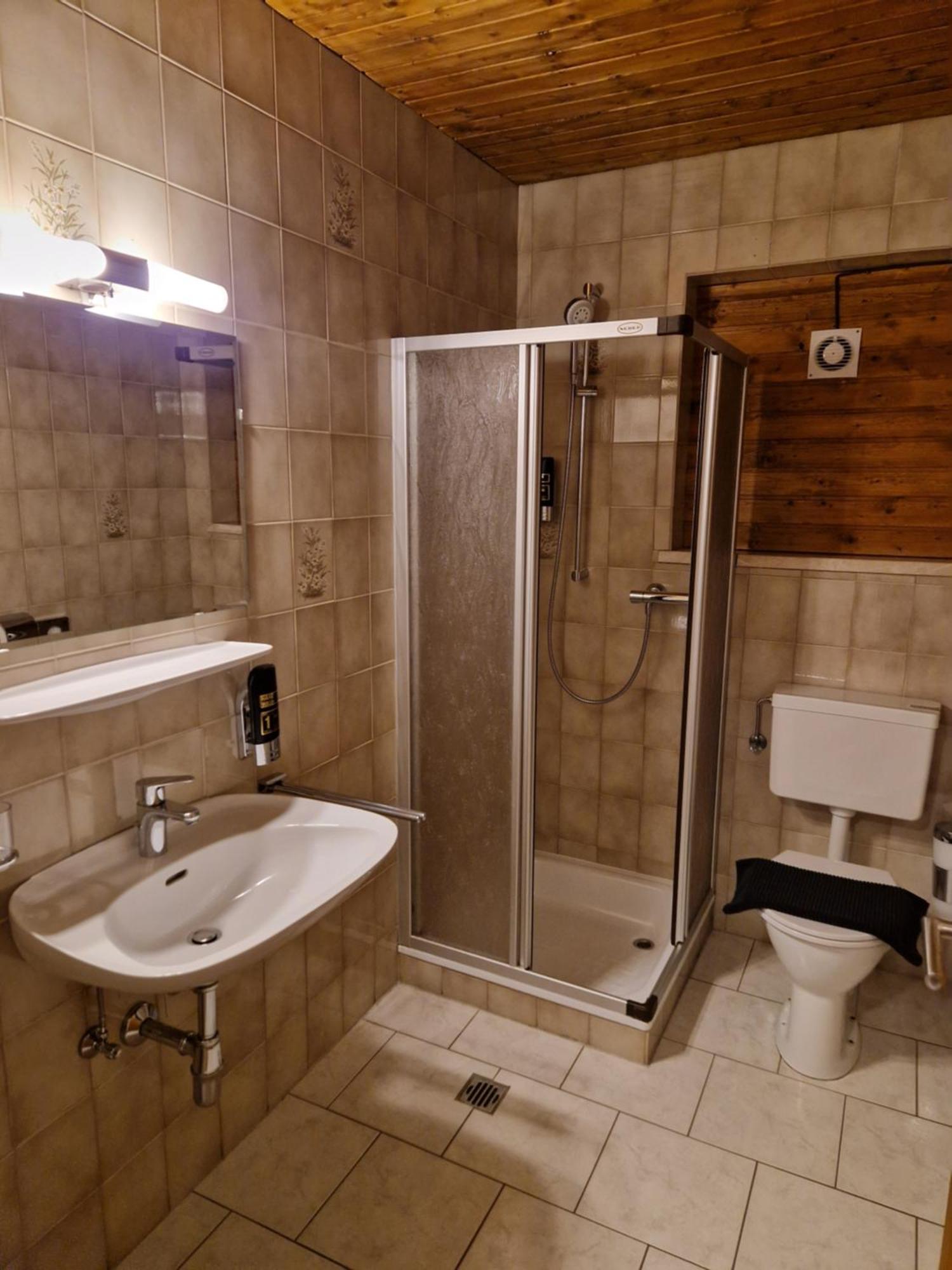 Garni Baerenwirt Bed & Breakfast Leutasch Bagian luar foto